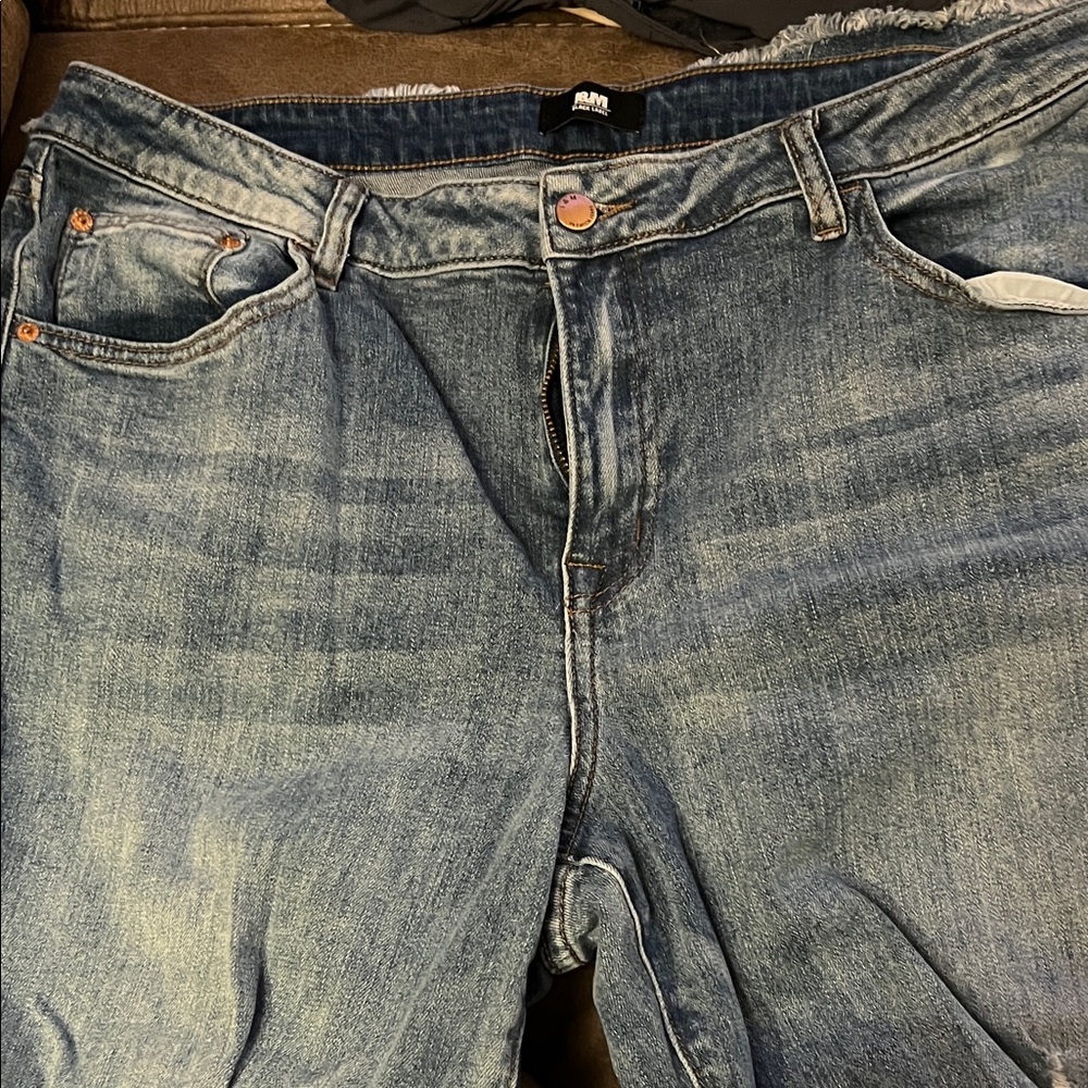 I&M Relaxed Fit Faded Blue Jeans